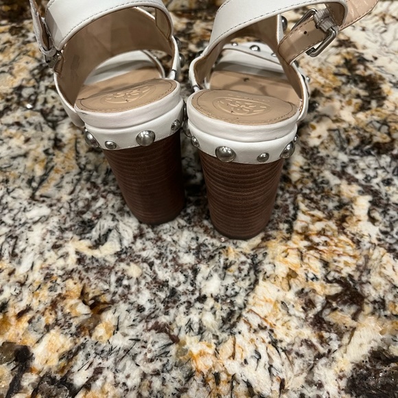 Guess Studded Sandal size 9 - Picture 2 of 5